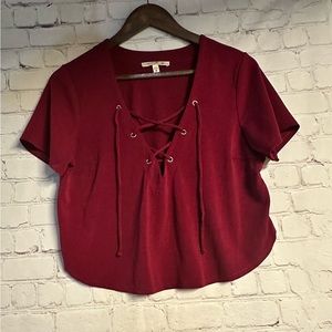 NWOT EXpress burgundy laced up cropped top